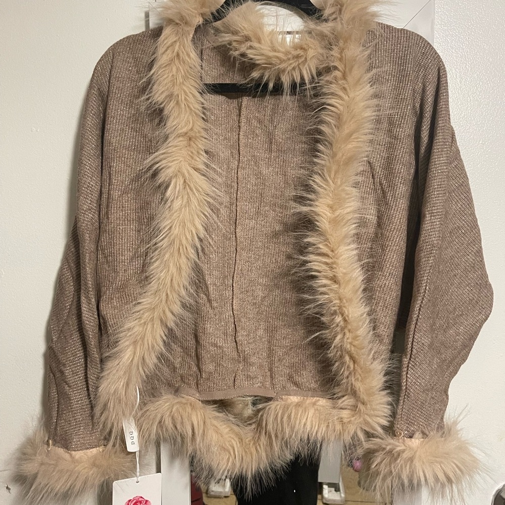 YESSTYLE Maxi halter Dress w/ Shawl and faux fur